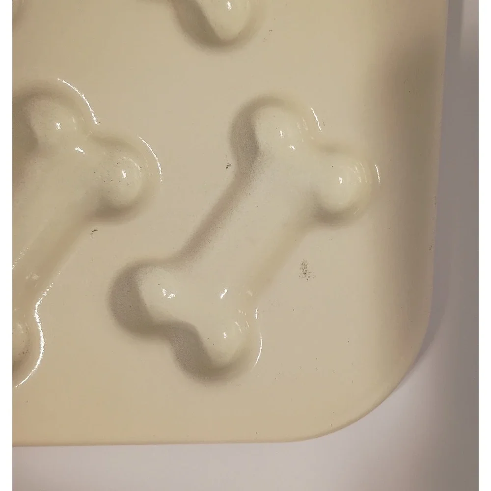 Nordic Ware Bakeware Puppy Love Treat Pan Dog Cookie Baking Pan Non Stick Mold